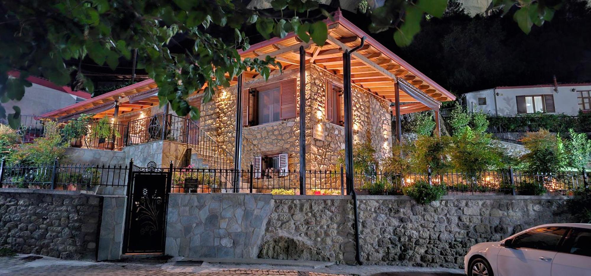 Voulas Traditional House Meteora 1 กาลัมปากา ภายนอก รูปภาพ